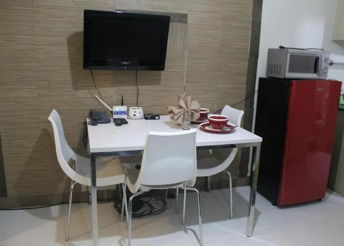 Chateau Elysee A7 Near Airport And Sm Mall * Manila